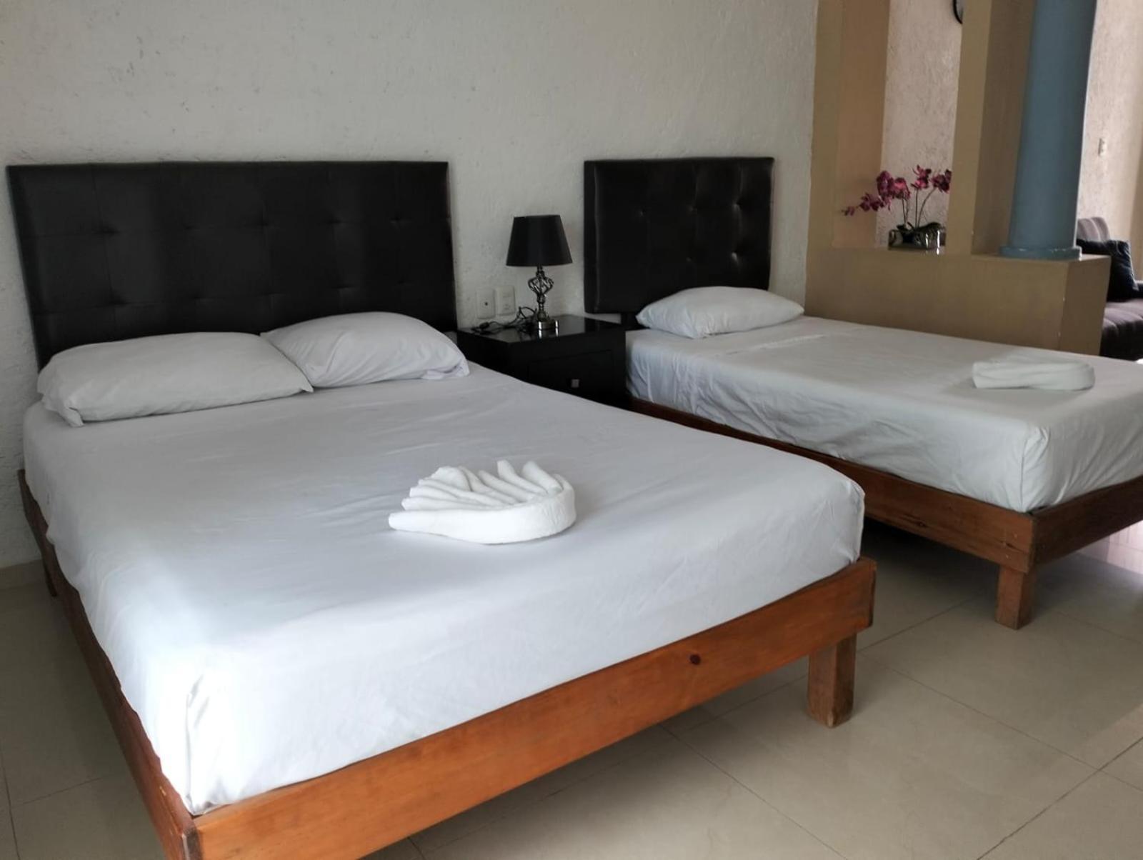 Hotel Dos Mundos, Isla Косумел Екстериор снимка