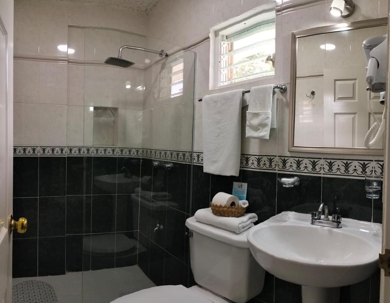 Hotel Dos Mundos, Isla Косумел Екстериор снимка