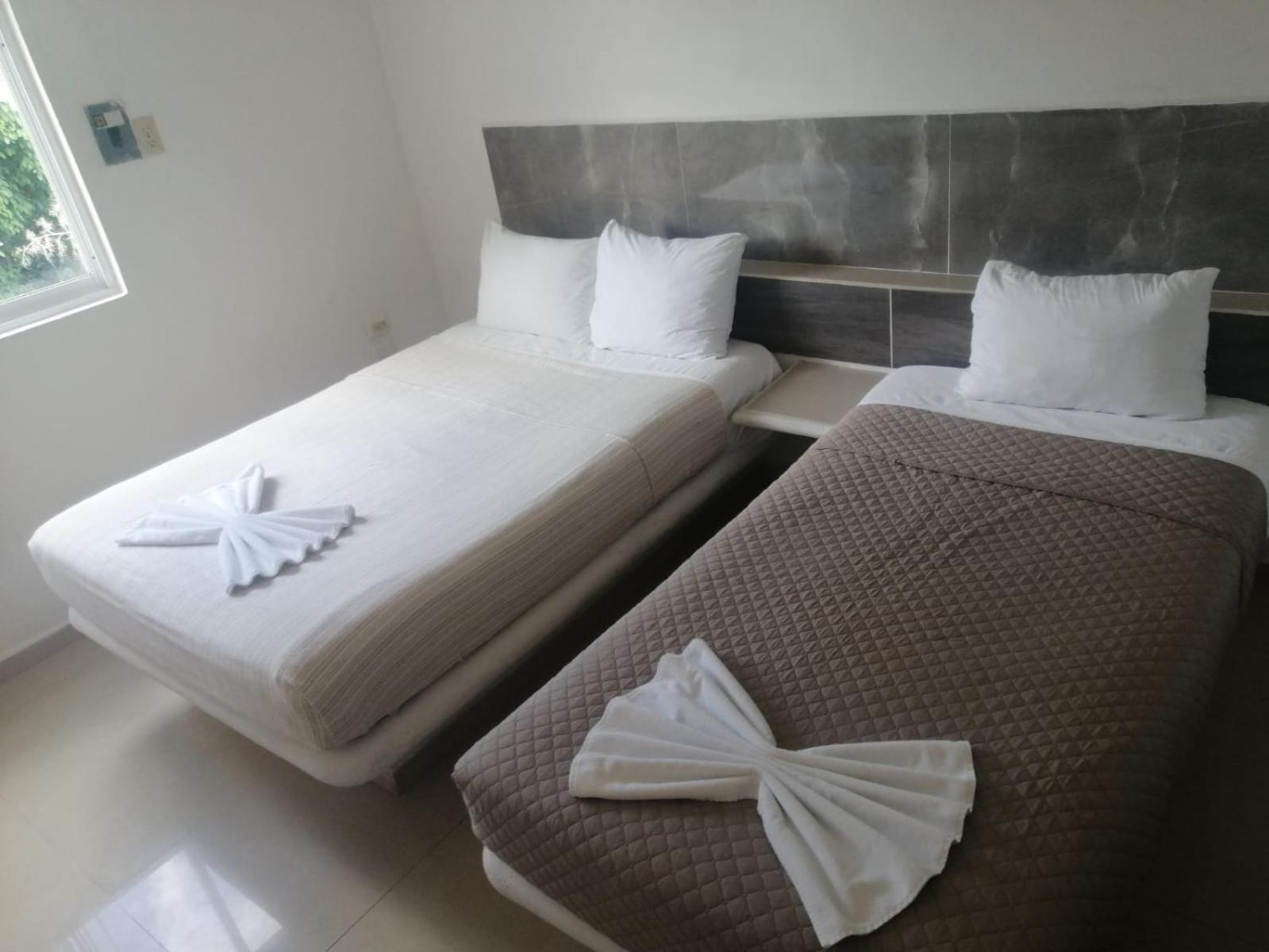 Hotel Dos Mundos, Isla Косумел Екстериор снимка