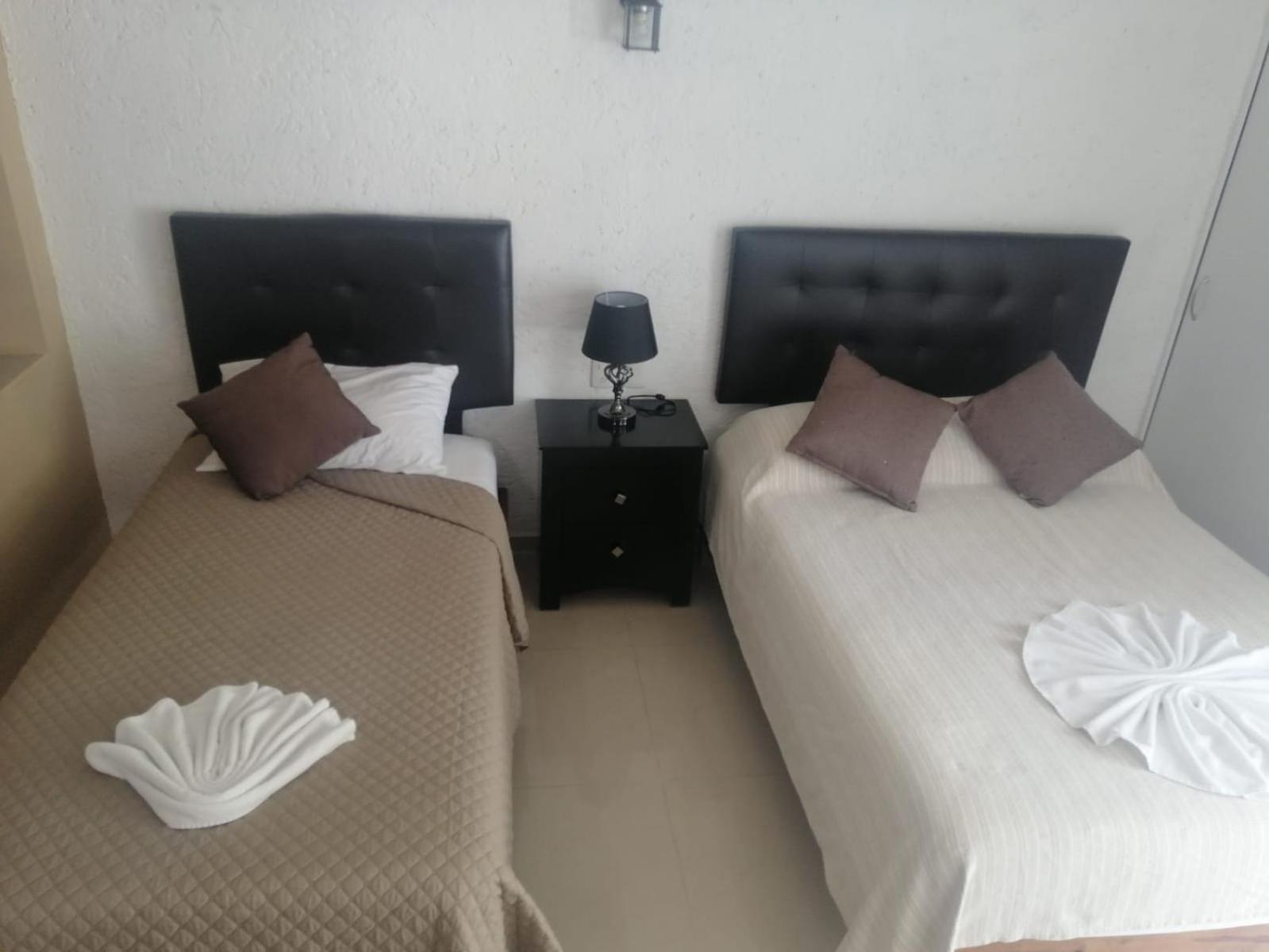Hotel Dos Mundos, Isla Косумел Екстериор снимка
