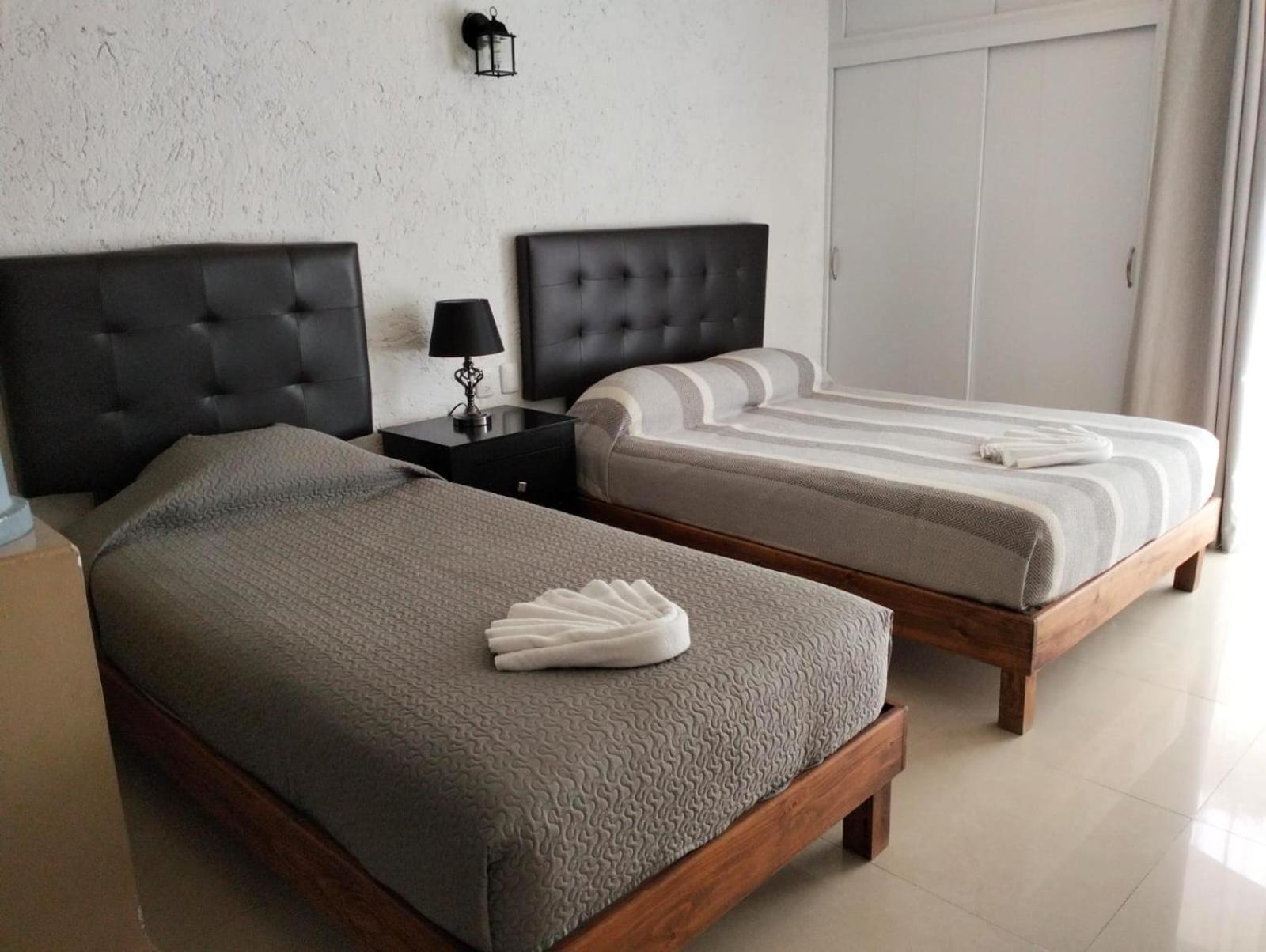 Hotel Dos Mundos, Isla Косумел Екстериор снимка